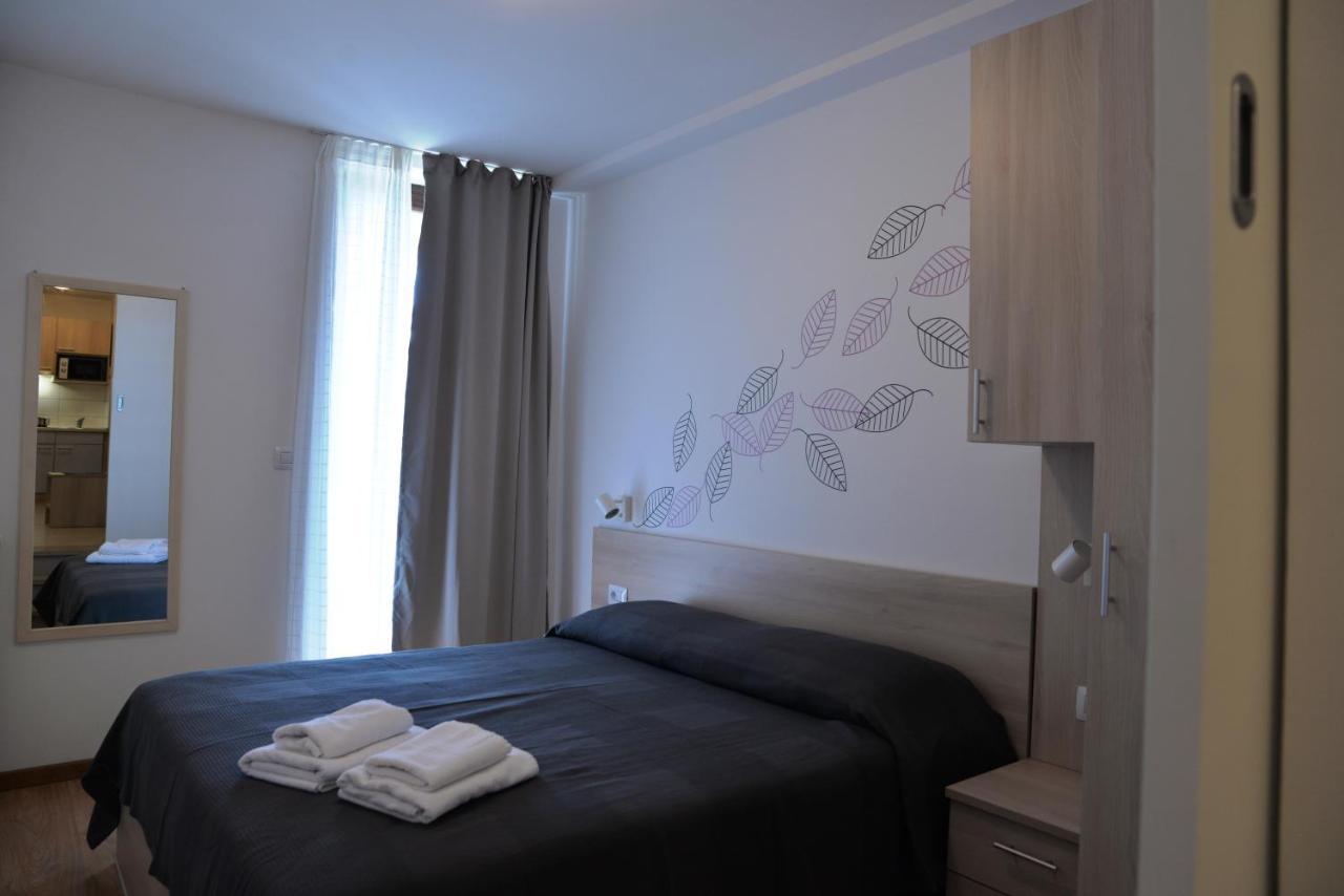 Apartments Palma & Pino เซรส ภายนอก รูปภาพ