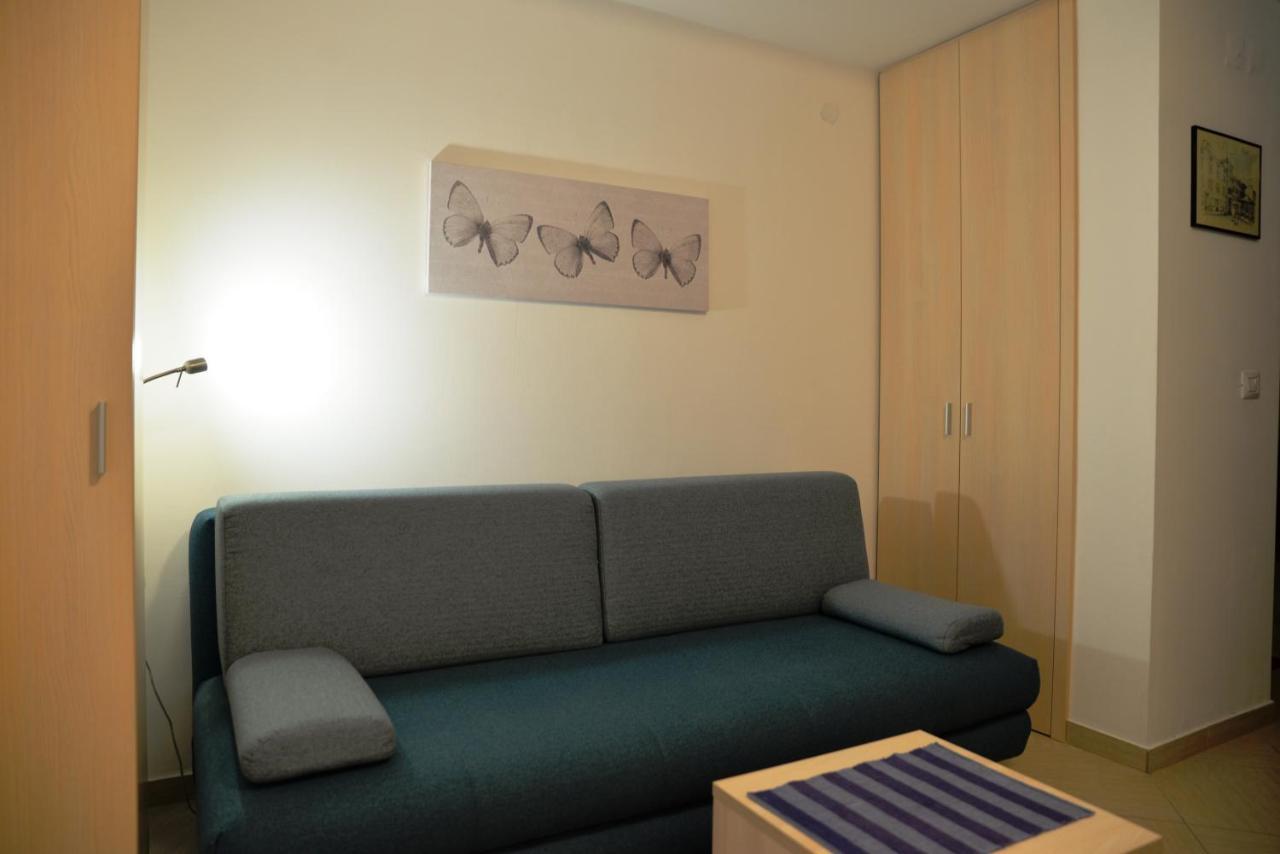 Apartments Palma & Pino เซรส ภายนอก รูปภาพ