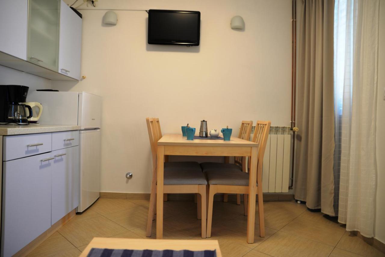 Apartments Palma & Pino เซรส ภายนอก รูปภาพ