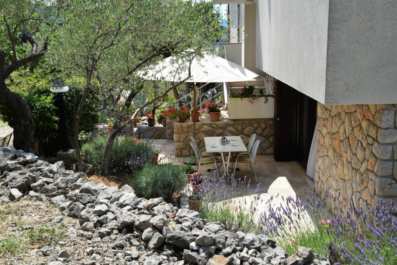Apartments Palma & Pino เซรส ภายนอก รูปภาพ