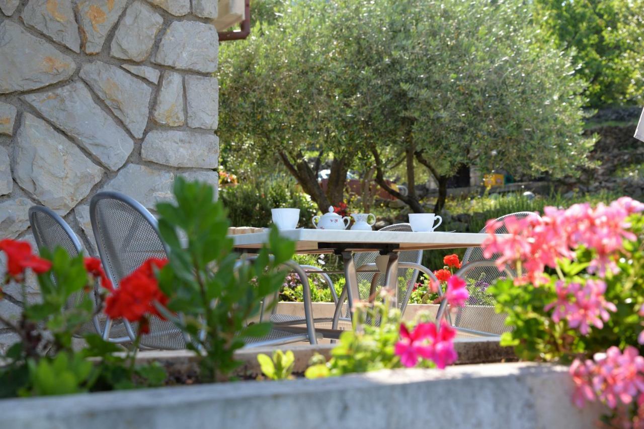 Apartments Palma & Pino เซรส ภายนอก รูปภาพ